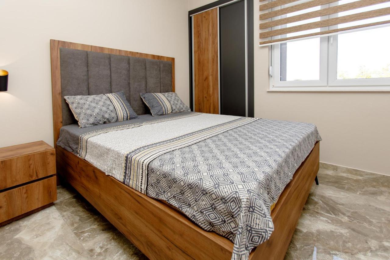 Ferienwohnung Posejdon Lux Utjeha Exterior foto