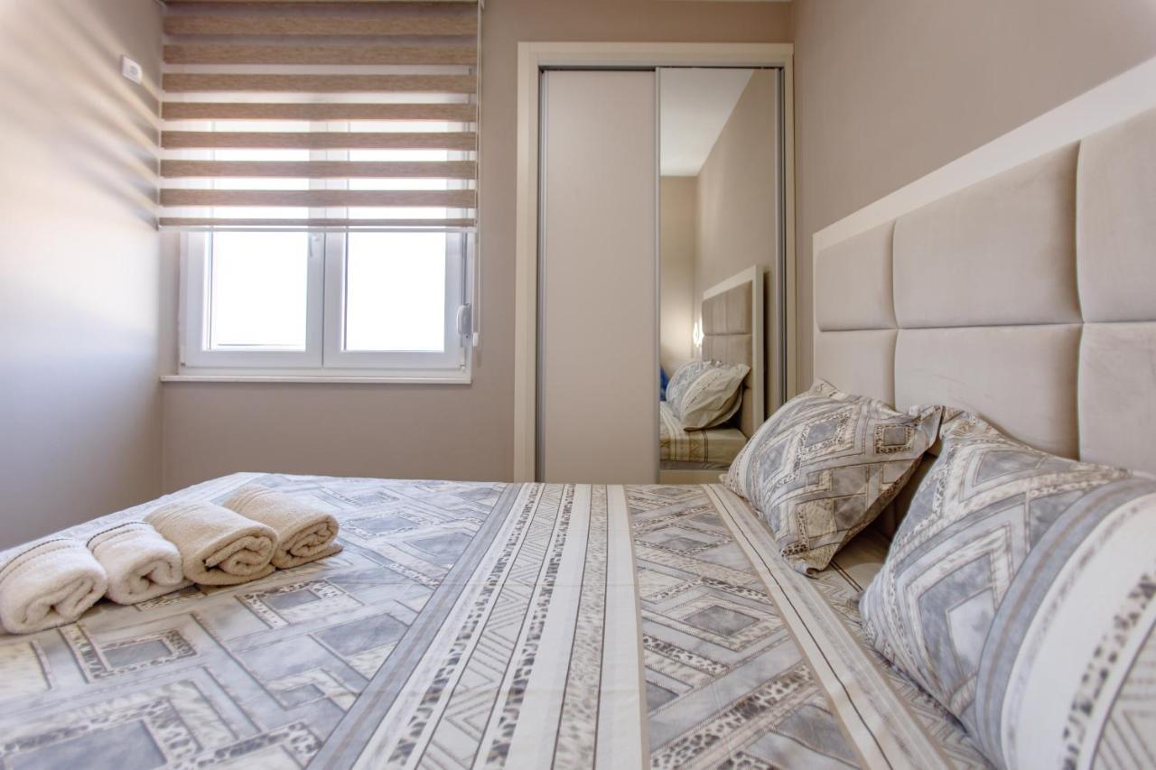 Ferienwohnung Posejdon Lux Utjeha Exterior foto