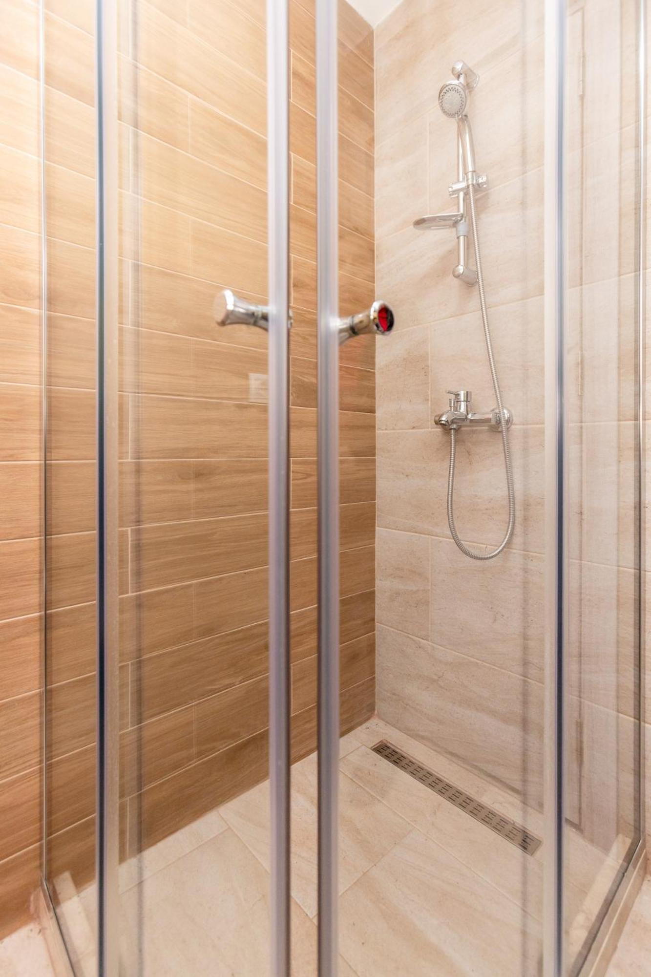 Ferienwohnung Posejdon Lux Utjeha Exterior foto