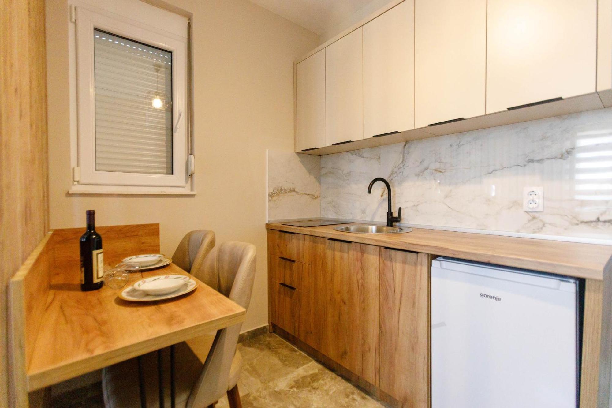 Ferienwohnung Posejdon Lux Utjeha Exterior foto